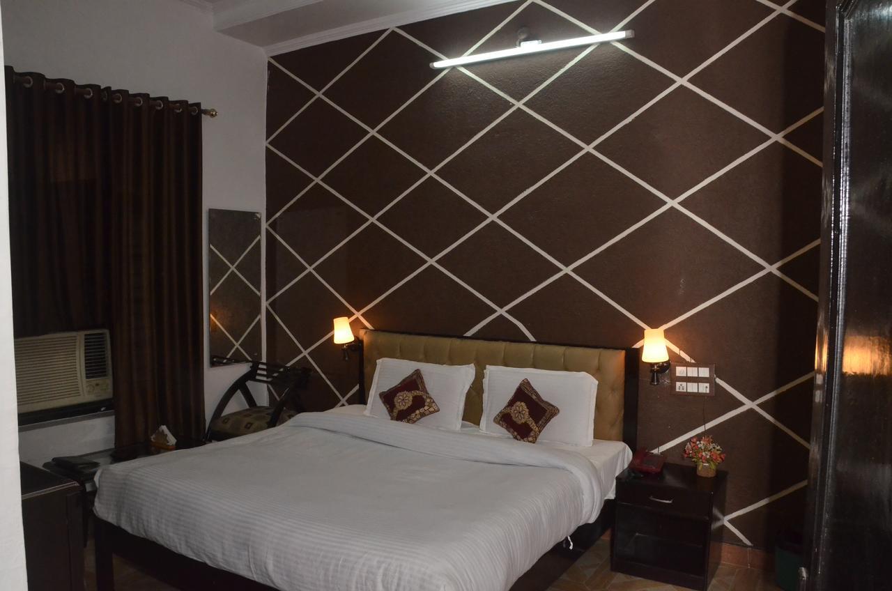 Hotel Royal Classic Барели Экстерьер фото