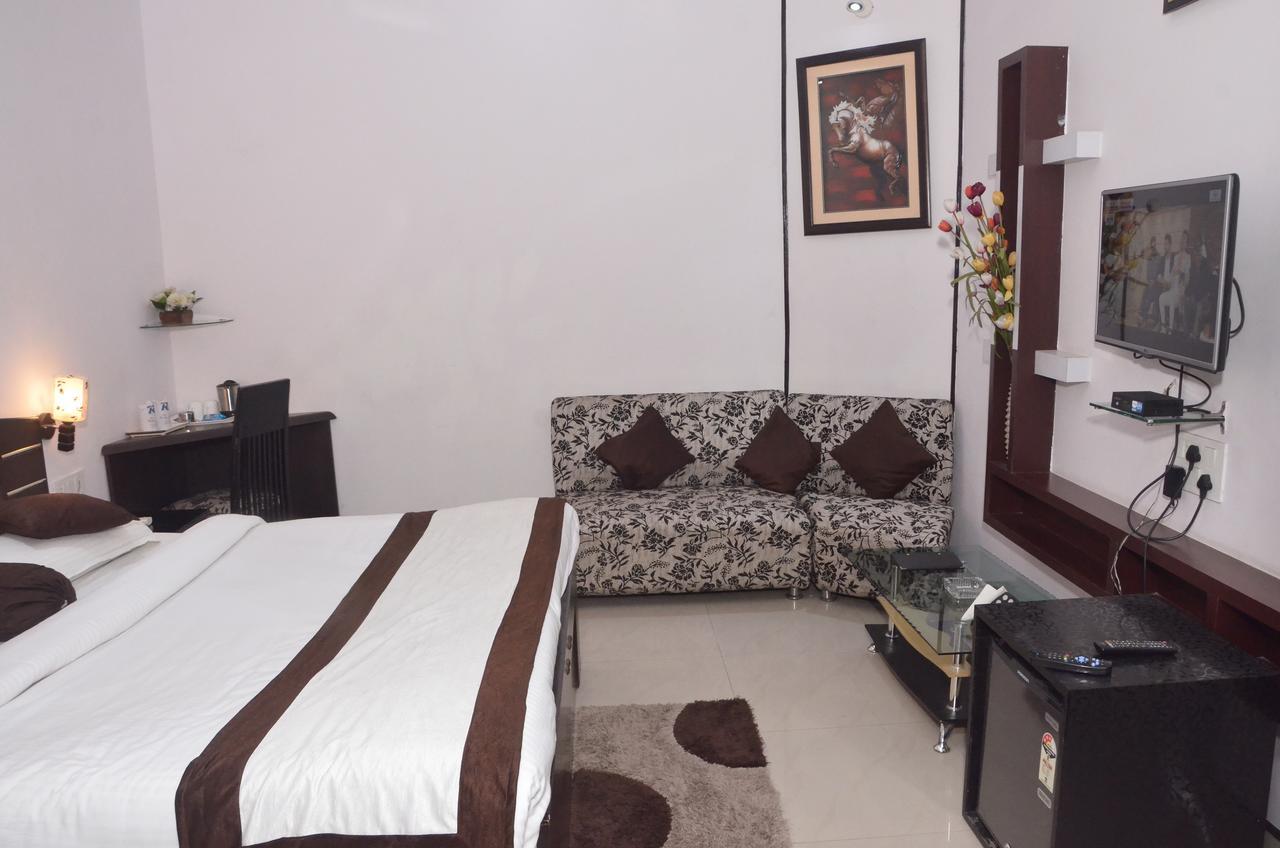 Hotel Royal Classic Барели Экстерьер фото